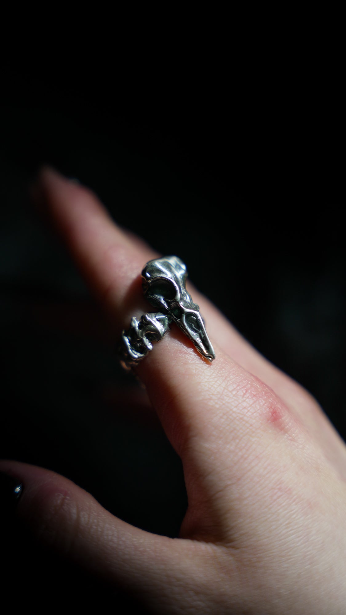 Cracked Skull Ring